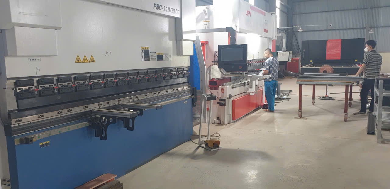 Check email tại đây